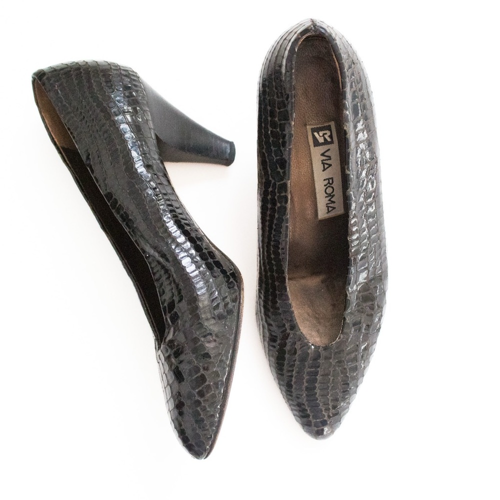 Via Roma | Vintage 80's/90's Leather Closed, Pointed Toe Pump Heels | Size 5.5